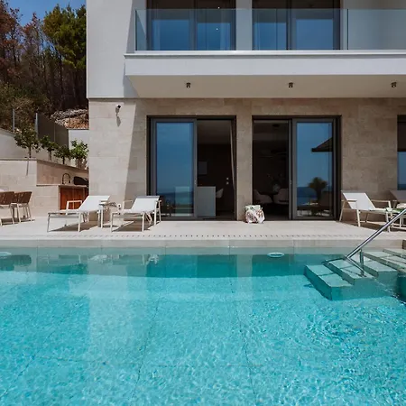 Spiridion Exclusive Luxury Near Split Vila